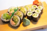 2) SUSHI YAKI BENTO 2) SUSHI YAKI BENTO